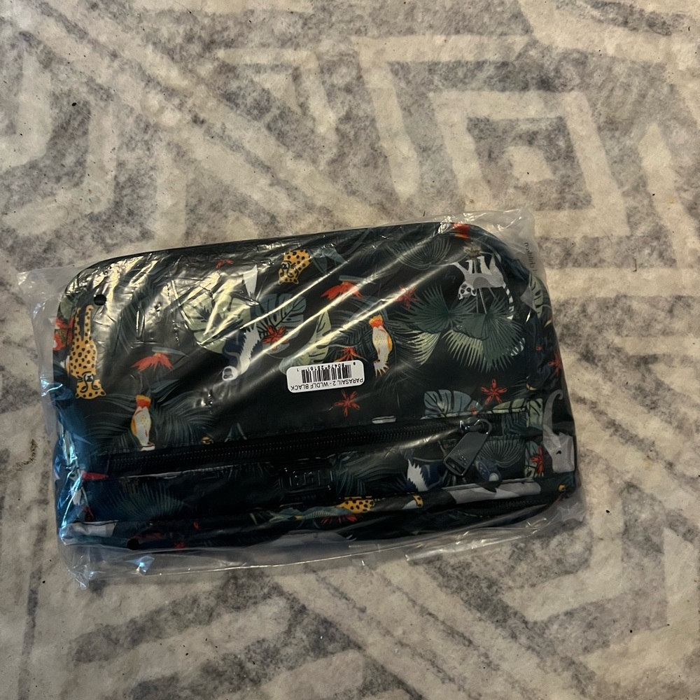 Lug Parisail Cosmetic Bag Wildlife Black